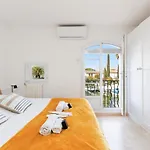 Maison Plein D Options Yourhosthelper Grimaud